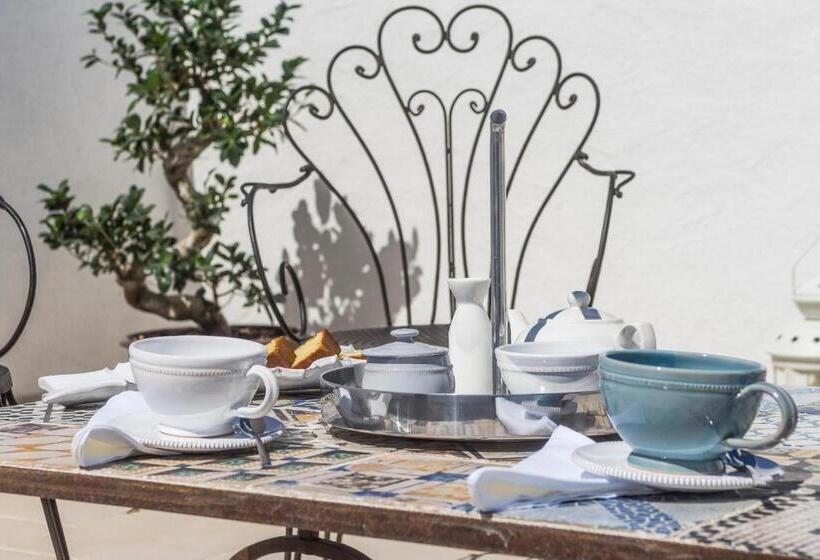 هتل Masseria Le Mandorle