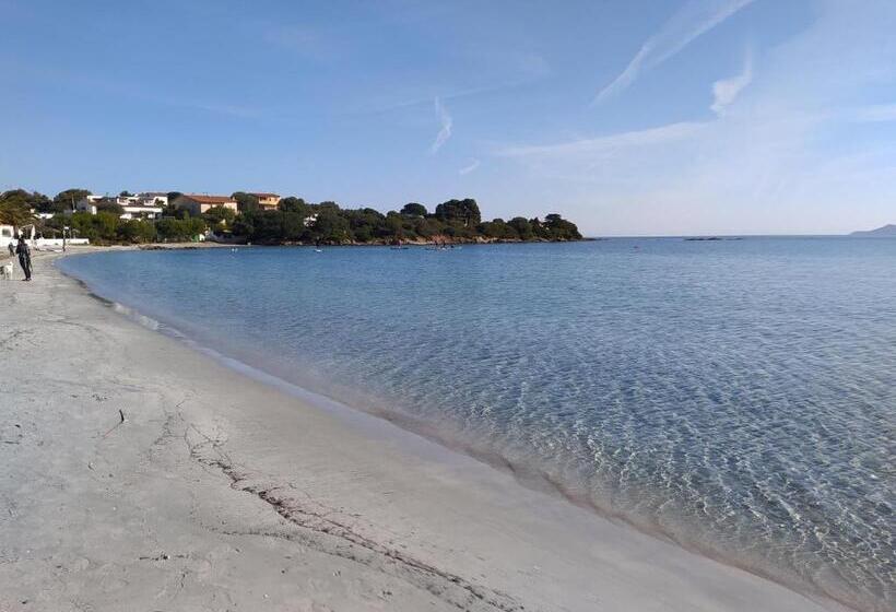 تختخواب و صبحانه Antica Isola
