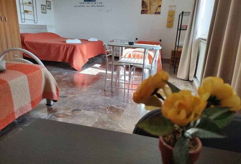 تختخواب و صبحانه Camere Riviera Di Ulisse