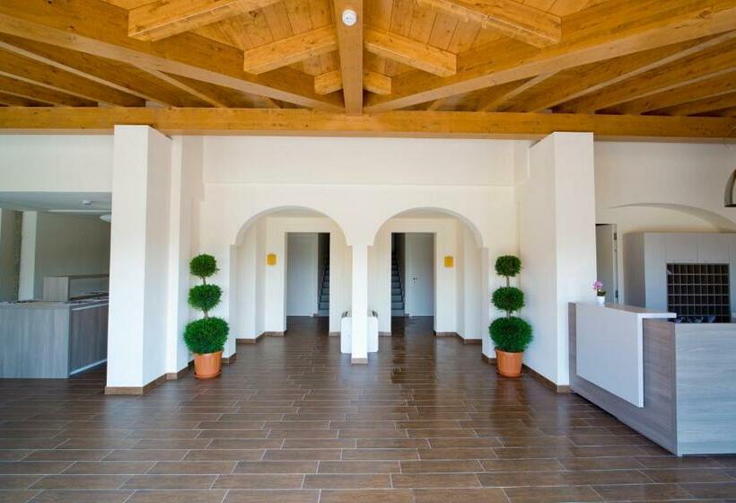 여관 Villa Carolina Resort