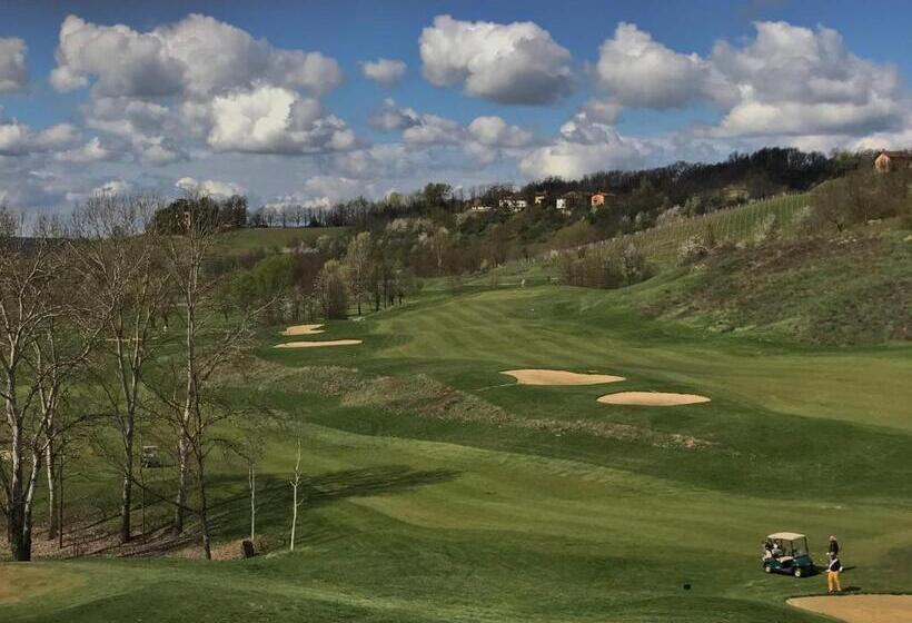 여관 Villa Carolina Resort