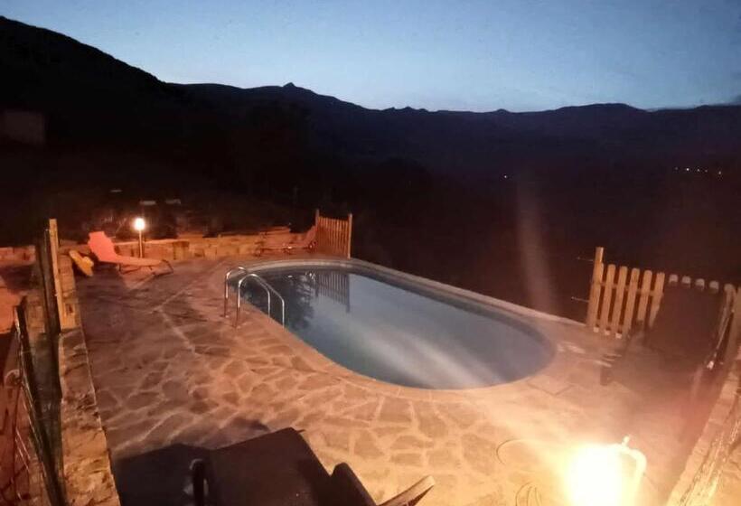 ホテル Albergo Ristorante Payarin