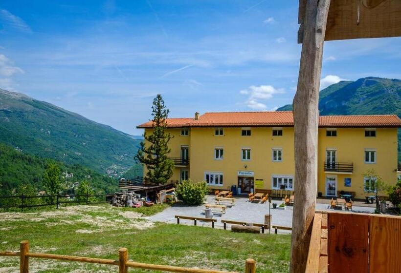 ホテル Albergo Ristorante Payarin
