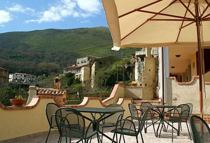 تختخواب و صبحانه Antica Dimora Del Sole