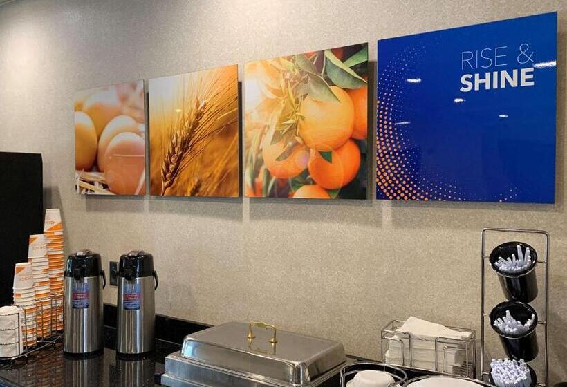 هتل Comfort Inn Saint Paul East