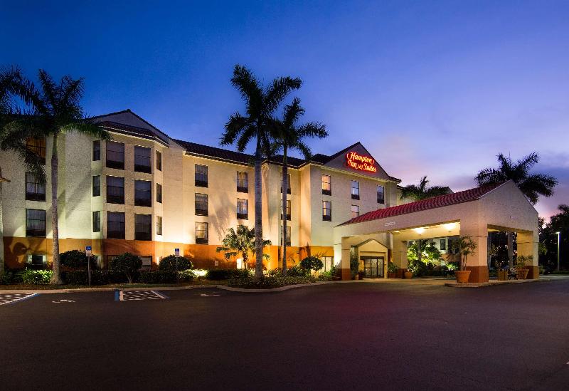 בית מלון כפרי Hampton Inn & Suites Fort Myers Beach/sanibel Gateway