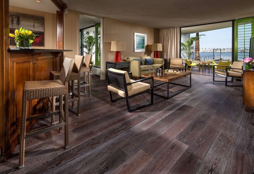 酒店 Maya   A Doubletree By Hilton