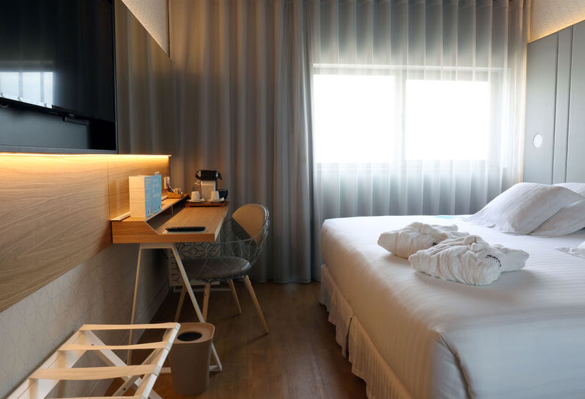 Отель Occidental Atenea Mar  Adults Only