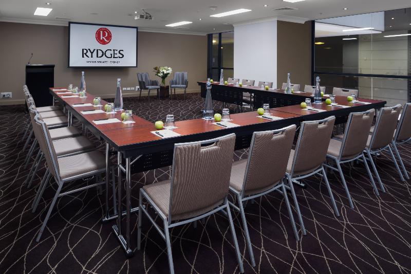 هتل Rydges World Square