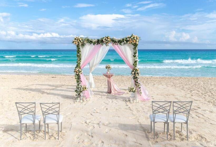 Nyx Cancun