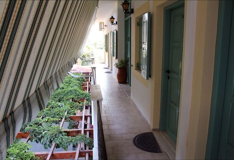 فندق Dimitris Villa