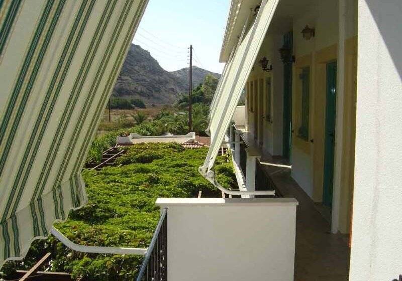 فندق Dimitris Villa