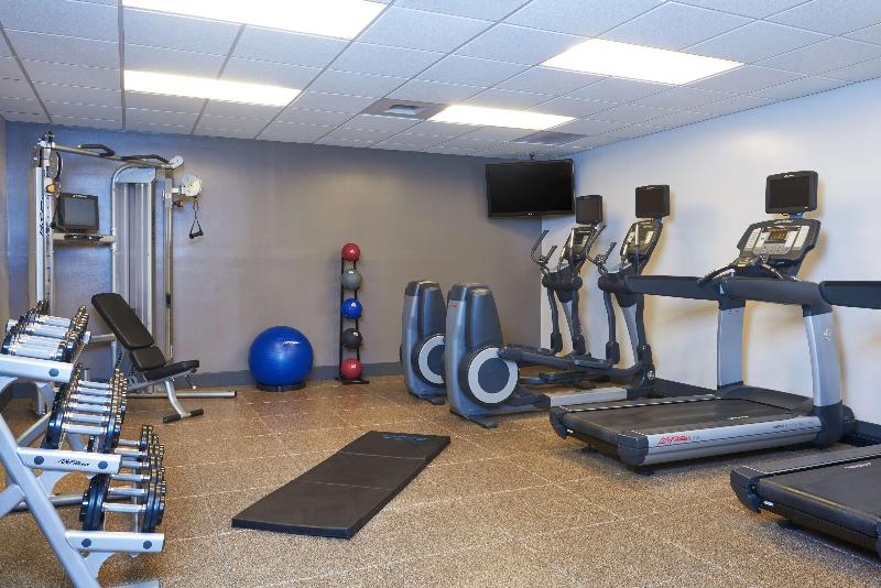 هتل Doubletree By Hilton Fresno Convention Center