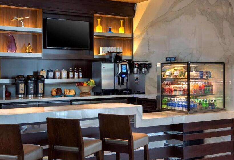 فندق Hyatt Regency Pittsburgh International Airport