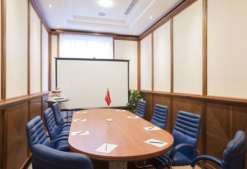 هتل Scandic Wrocław