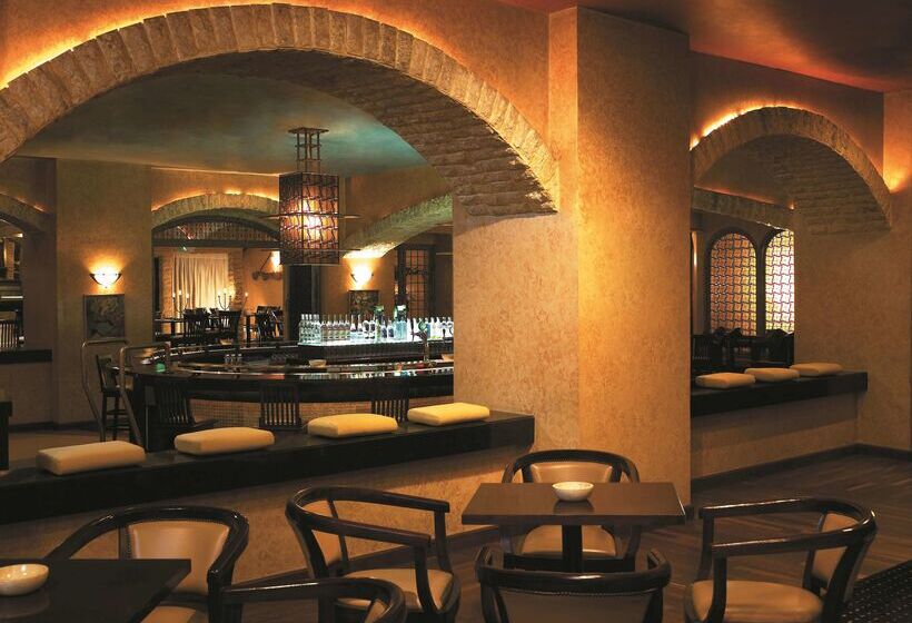 هتل Shangrila Surabaya