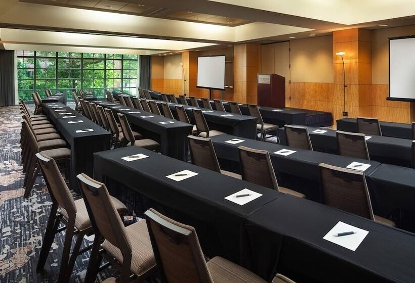 هتل The Westin St. Louis