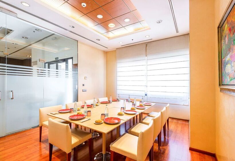 هتل Valencia Oceanic Affiliated By Meliá