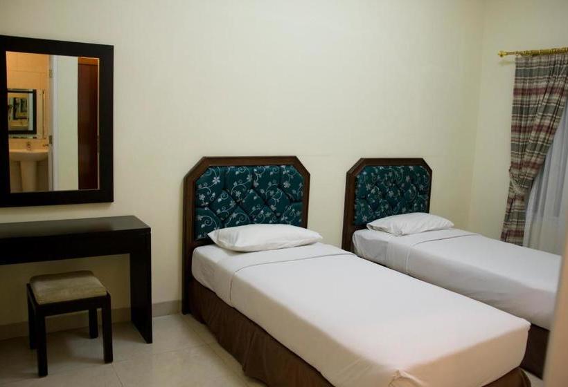 هتل Yasmin  Puncak