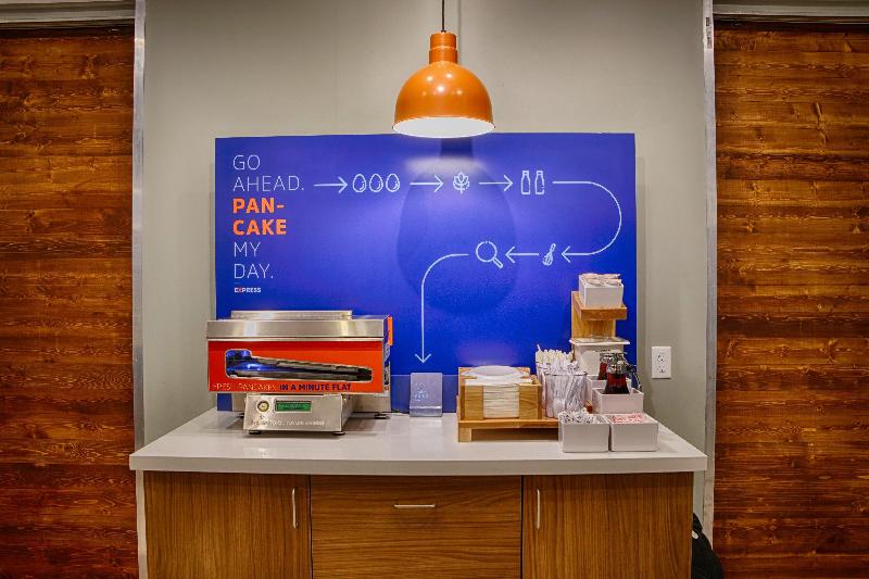 هتل Holiday Inn Express & Suites   Grand Rapids South   Wyoming, An Ihg