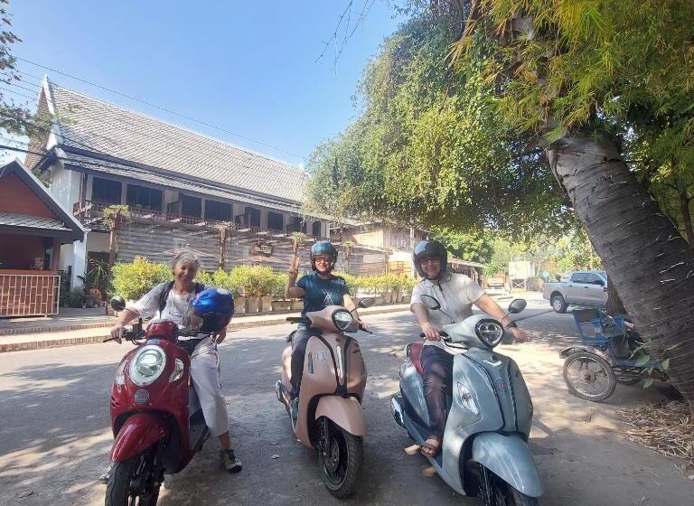 هتل Villa Chitchareune 2