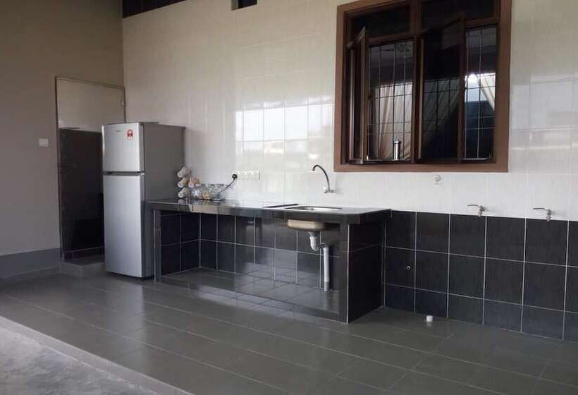هتل Arrayyan Guesthouse & Homestay