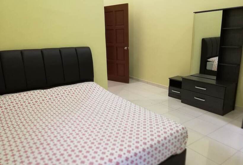 هتل Arrayyan Guesthouse & Homestay