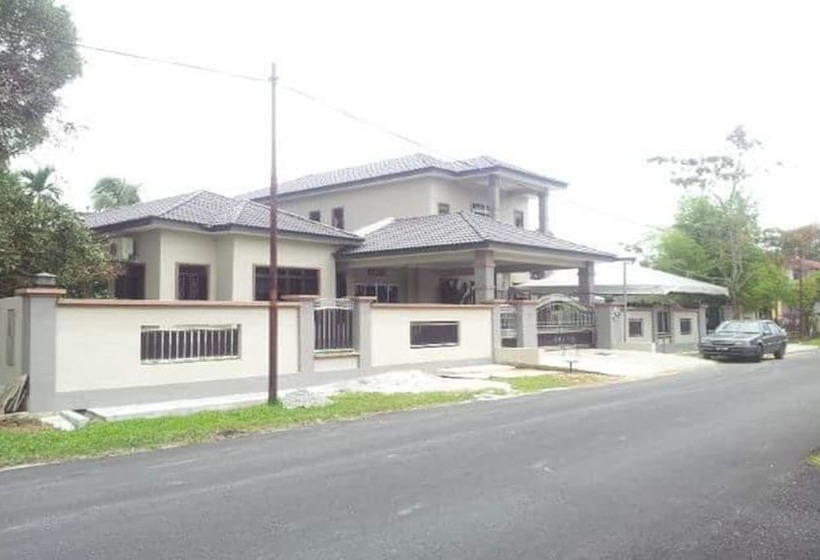 هتل Arrayyan Guesthouse & Homestay