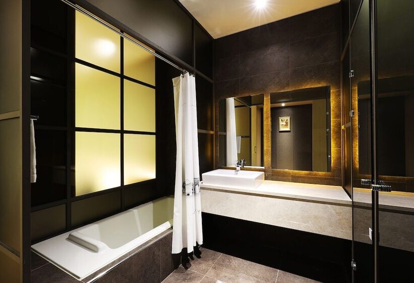 בית מלון כפרי Bolton