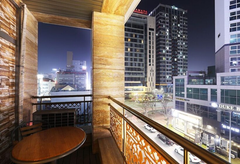 בית מלון כפרי Bolton