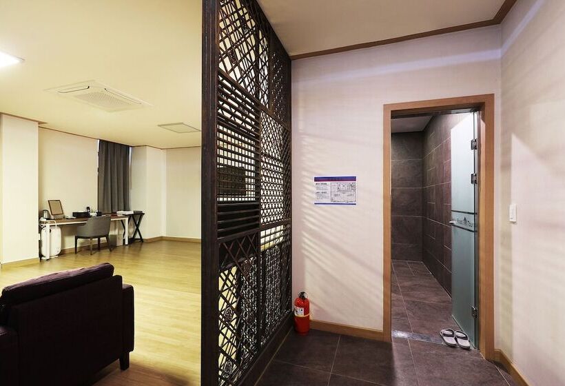 בית מלון כפרי Bolton