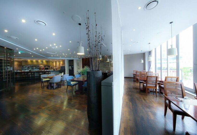 בית מלון כפרי Bolton