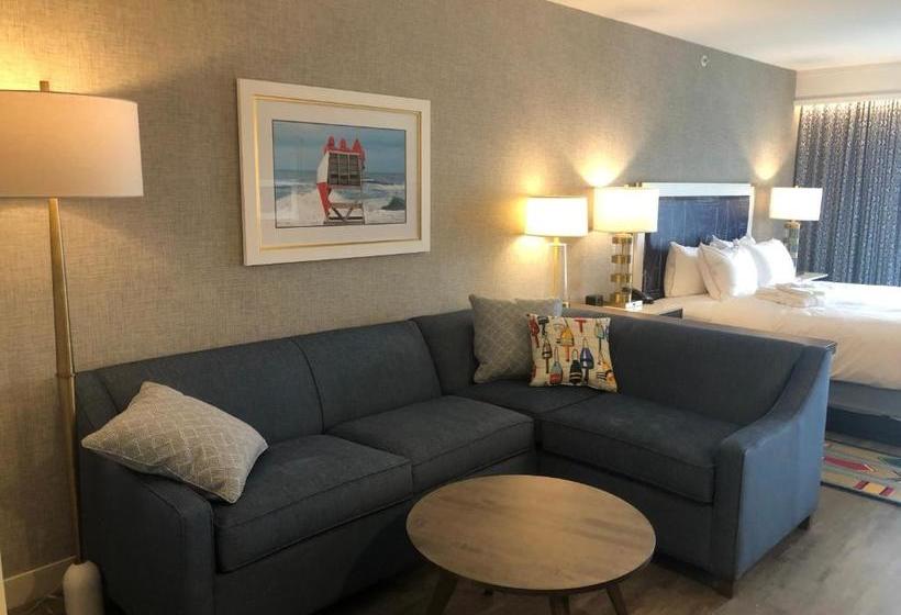 هتل Fenwick Shores, Tapestry Collection By Hilton