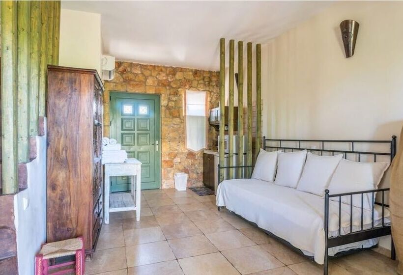 בית מלון כפרי Megalos Kampos