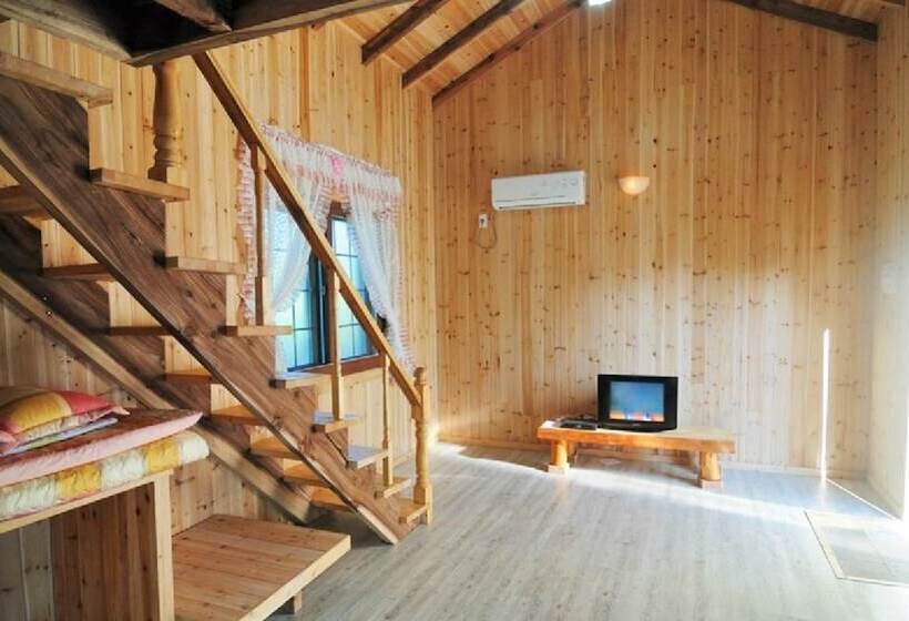 酒店 Jeju Sannaedeul Pension