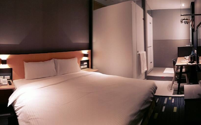 هتل Walker  Taoyuan