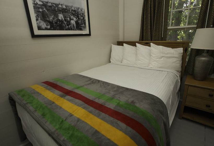 모텔 Swiftcurrent Motor Inn And Cabins   Inside The Park