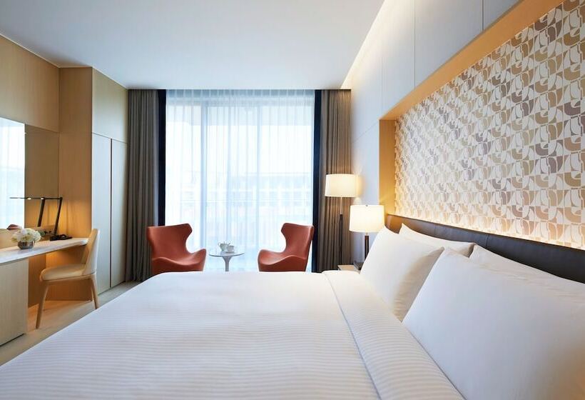 Shinhwa Jeju Shinhwa World Hotel & Resorts