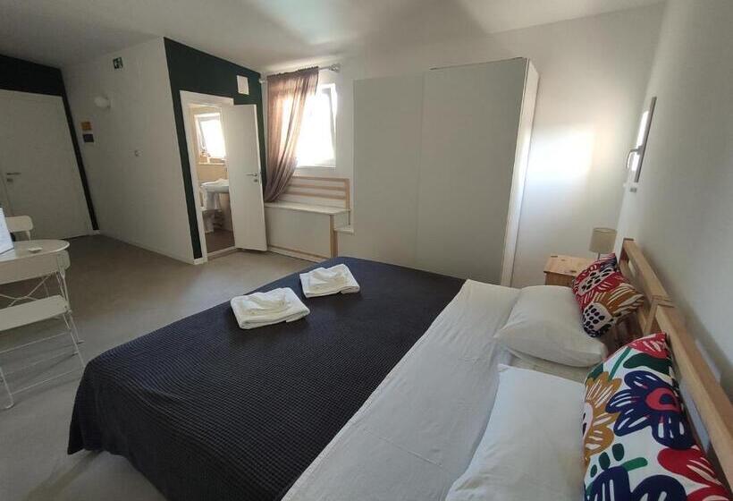 Artemisia B&b