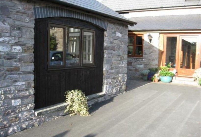 Delightful Cottage In Brecon With Terrace