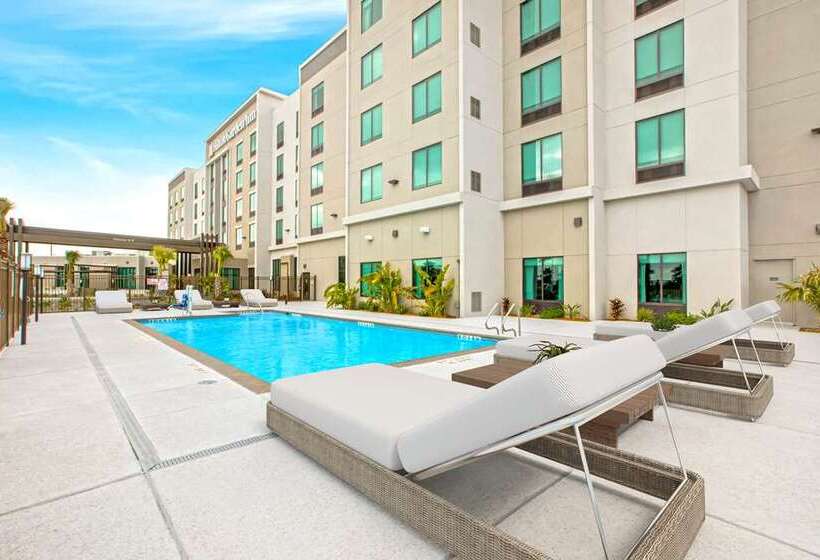 בית מלון כפרי Hilton Garden Inn Harlingen Convention Center