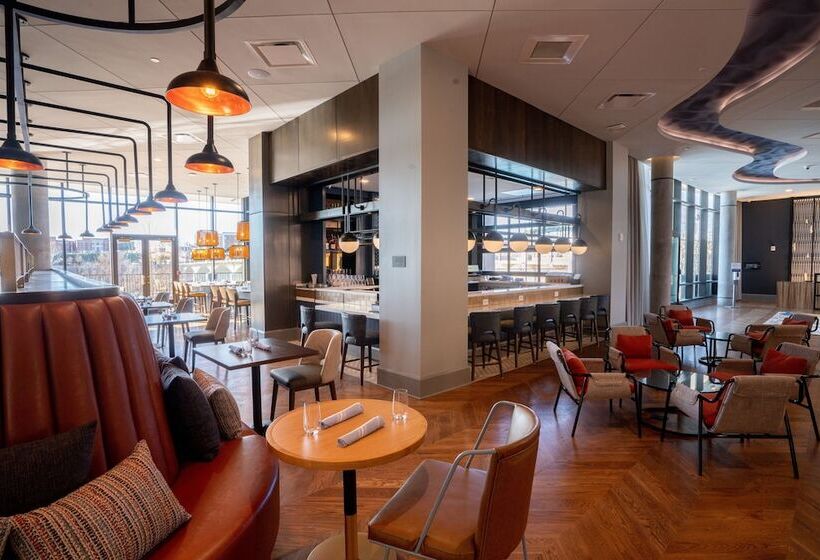 هتل Indigo   Columbus At Riverfront Place, An Ihg