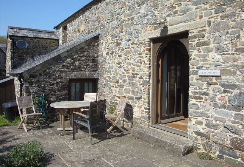 Lovely Cottage In Tavistock With Barbecue