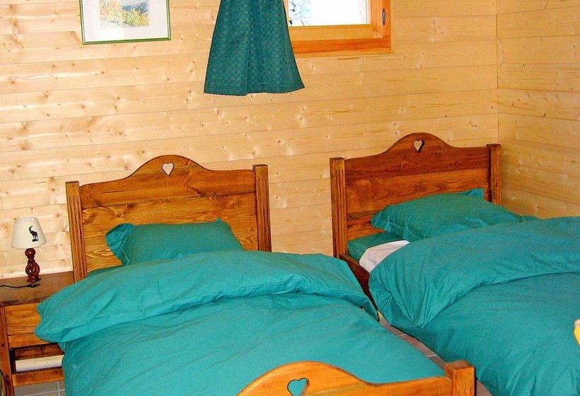 New And Modern Chalet Just 350 M From The Ski Lifts