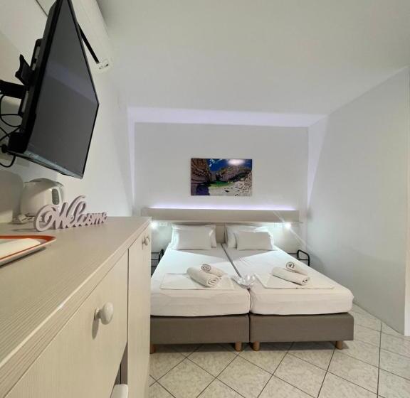 פנסיון Residence Bella