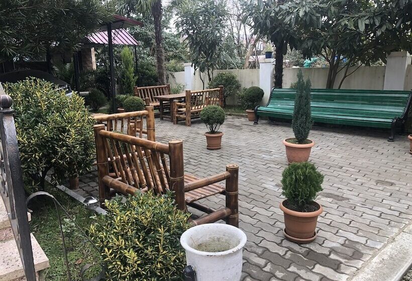 پانسیون Twins