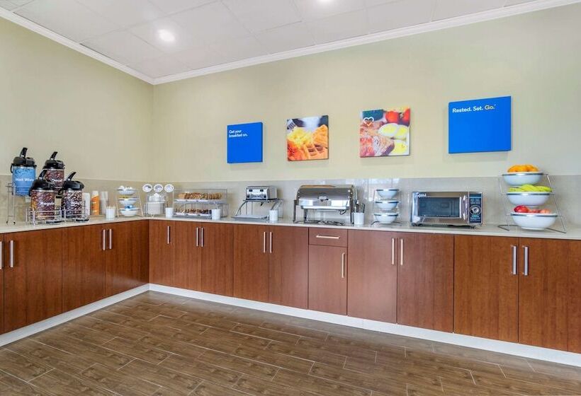 هتل Comfort Inn & Suites Lakewood By Jblm