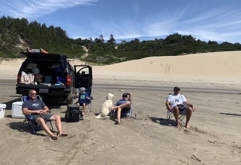 호텔 Tillamook Bay City Rv Park