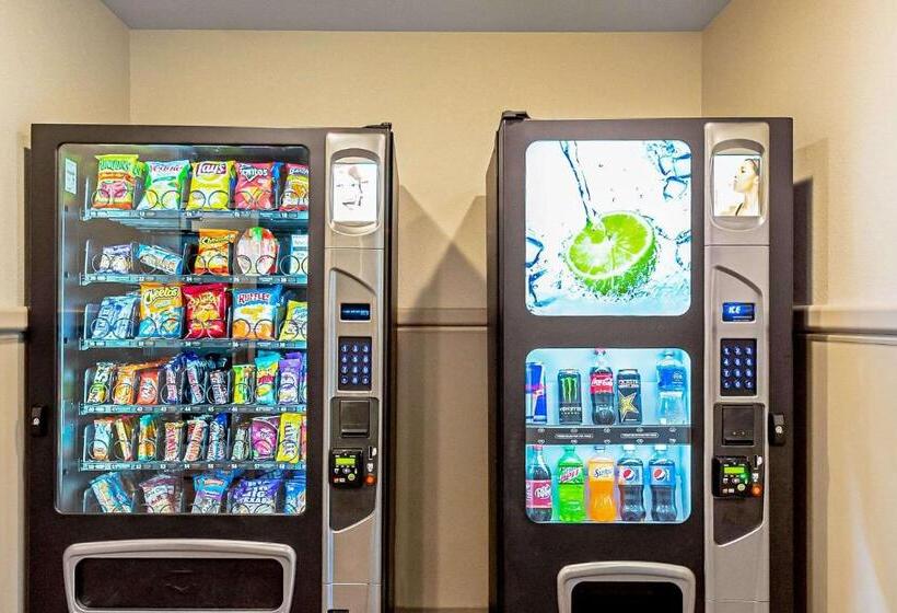 هتل Woodspring Suites Reno Sparks