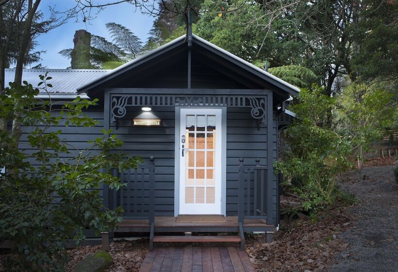 Leddicott Cottage
